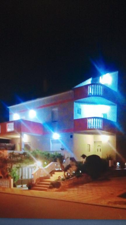 Apartments Malnar Novi Vinodolski Εξωτερικό φωτογραφία